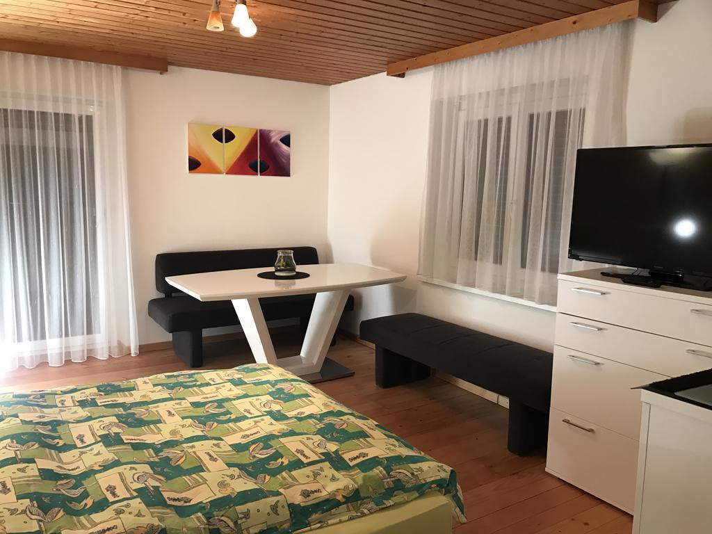 Ferienwohnung Blum ดอร์นเบิร์น ภายนอก รูปภาพ